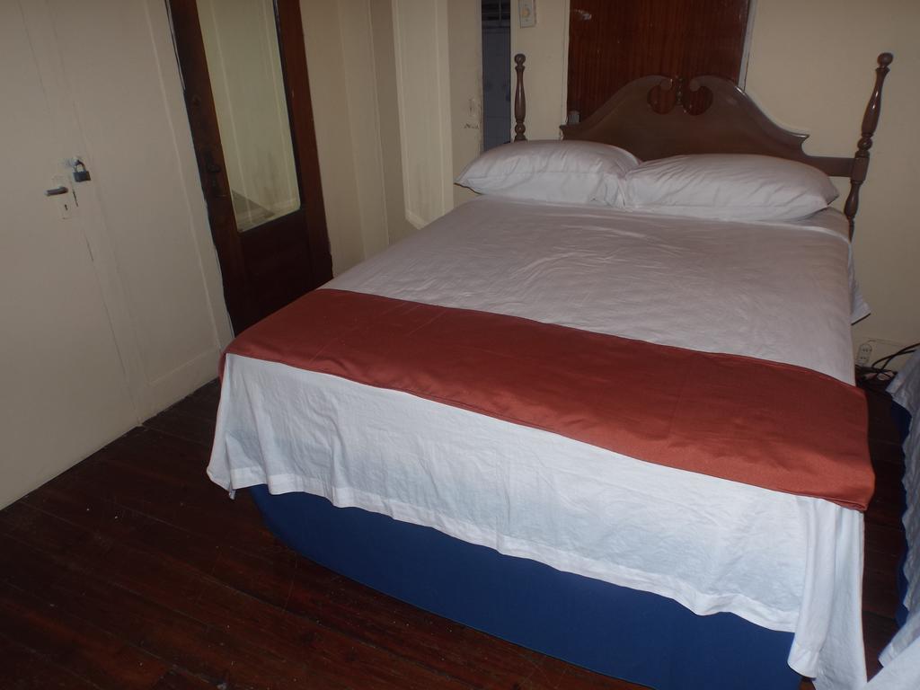 Tropical Court Inn New Kingston Bilik gambar