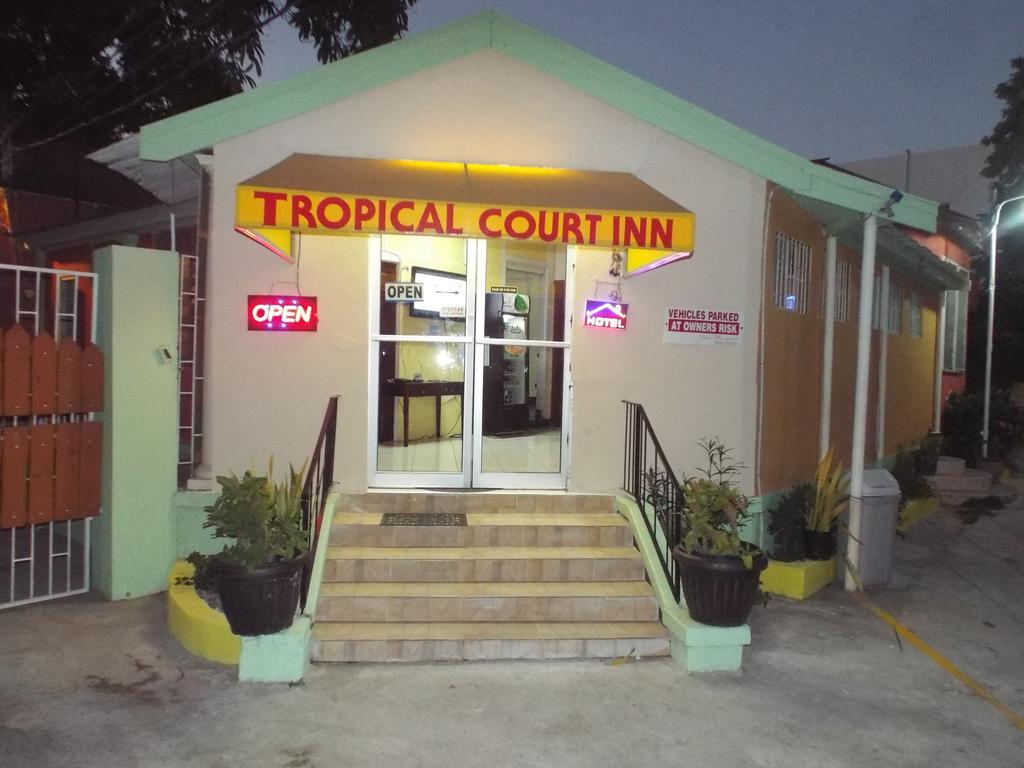 Tropical Court Inn New Kingston Luaran gambar