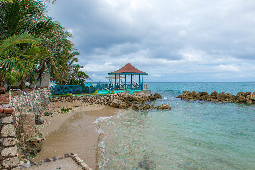 Tropical Court Inn New Kingston Luaran gambar
